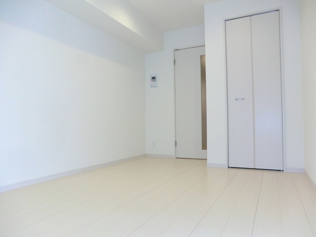 リブリ・ロッソの洋室|★洋室６．９帖の画像です。★