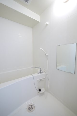 エレガンス京町の浴室|※写真は別の部屋のものです。