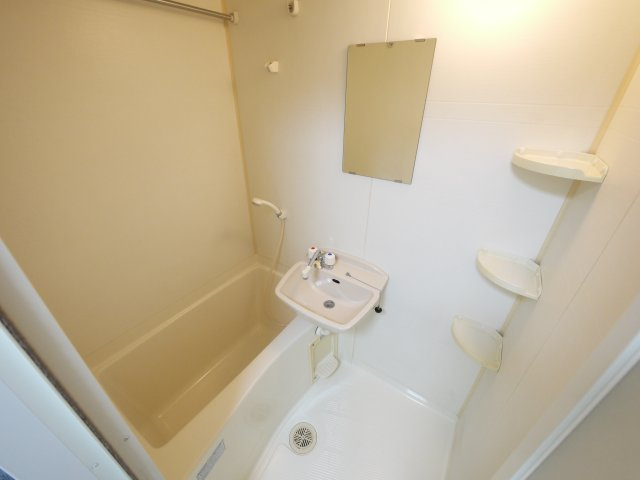 渡辺ビルの浴室