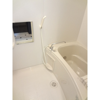 【浴室】 | シャンテーム鶴間 | 清潔感のあるお風呂です♪