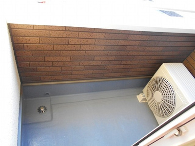 【バルコニー】 | エスポワール北条口 | 外からの目が気にならないバルコニーで洗濯物が干せます