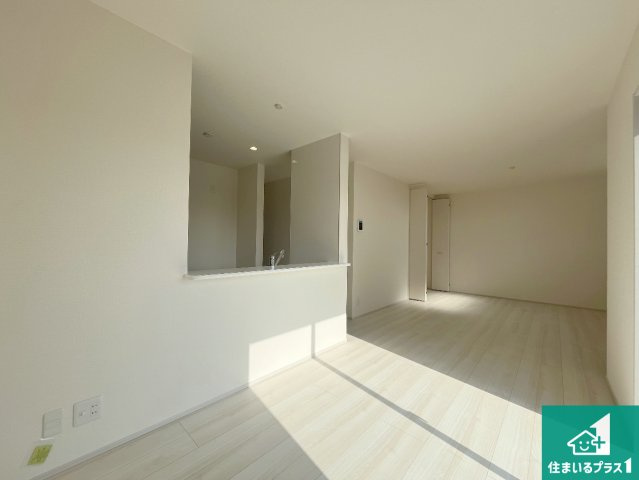 姫路市広畑区才　第8期　新築一戸建ての前面道路含む現地写真|周辺は落ち着いた街並みの住宅地！子育てがしやすい住環境です！まだ未完成ですが、現地でしかわからない事もございます。是非一度ご覧ください。