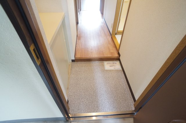 フォンテーヌ梅野の玄関
