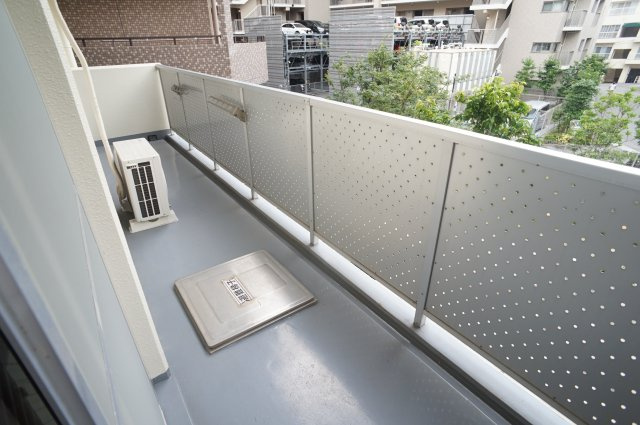 フォンテーヌ梅野のバルコニー