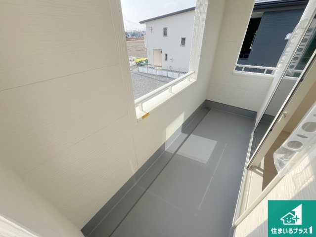 姫路市広畑区才　第8期　新築一戸建てのバルコニー|ワイドバルコニーは洗濯物を干すスペースが広いのでご家族が多くても安心！