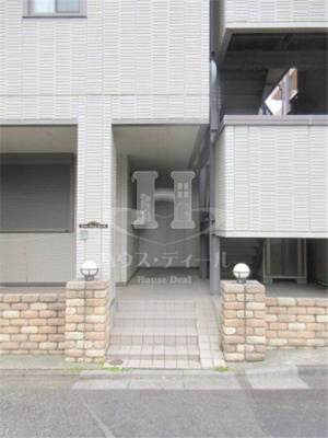 【エントランス】 | Neue Burg東十条 | エントランス