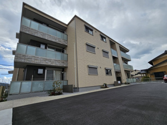 【外観】 | シャーメゾン　テミス | 立派な雰囲気のシャーメゾンマンションです