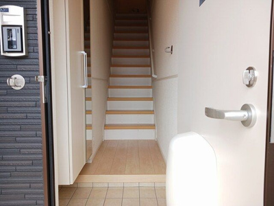 【玄関】 | ソレイユ大門Ａ