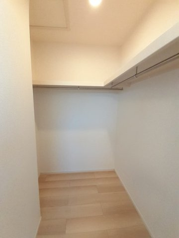 ソフィアフルールⅠの収納|小物を収納するのに便利です