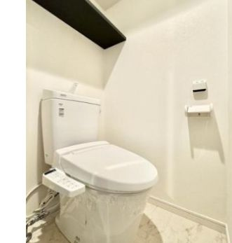 【トイレ】 | リバーレ上野稲荷町 | 清潔感のあるトイレです