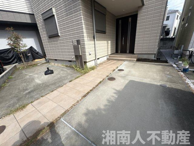 茅ヶ崎市菱沼一丁目　戸建の駐車場|駐車場があります