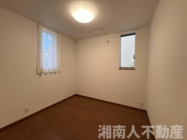 茅ヶ崎市菱沼一丁目　戸建の洋室|スタンダードな洋室です