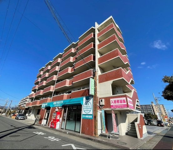 草津市草津町の店舗事務所の外観