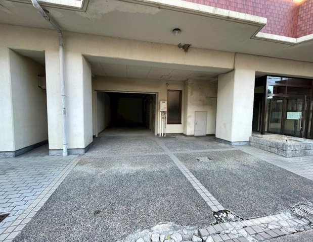 草津市草津町の店舗事務所の外観