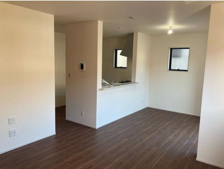 川越市大字的場の新築一戸建の居間・リビング|ゆったり過ごせる居間です