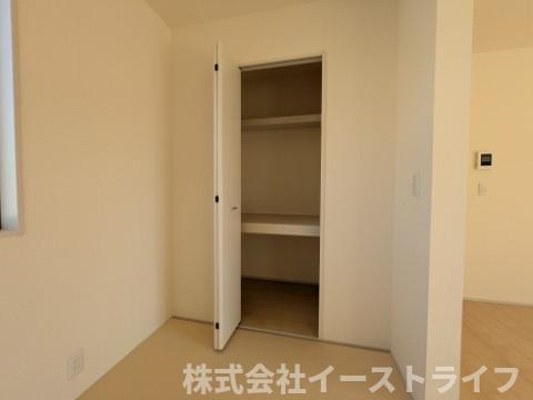 【新築戸建】【土日祝日オープンハウス開催中】　いわき市平下平窪１期　長期優良住宅　全３棟の収納|3号棟写真　和室には押入れも付いているので、来客用の布団なども収納でき、大変便利です。