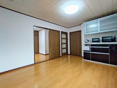 【洋室】 | ロイヤルコーポ琴の浦