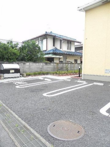 ヴェールボヌールの駐車場|カースペースがあります