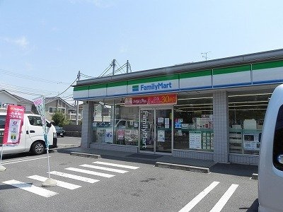 ヴェールボヌールの周辺|ファミリーマート柏富里店まで450m