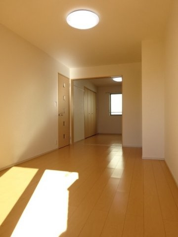 ヴェールボヌールの居間・リビング|ゆったりとしたリビングです