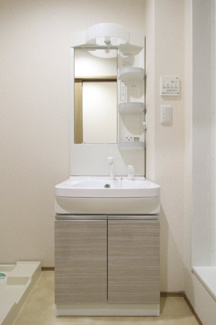 【独立洗面台】 | カーサ西巣鴨 | 独立洗面台で身支度をすべて済ませてしまいましょう