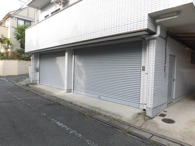 パールハイツの周辺