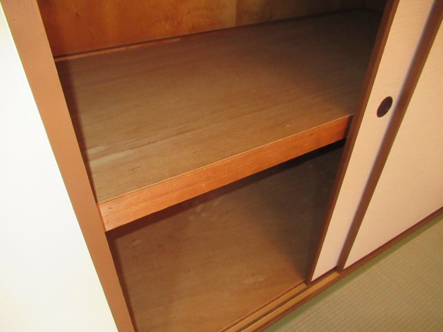 兵庫県公社　伊川谷（３）３号棟の収納|１．５間分の広さがある押入れです