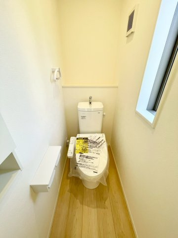 上田市大屋第３のトイレ|1、2階それぞれにトイレ完備！温水洗浄便座機能付きです♪