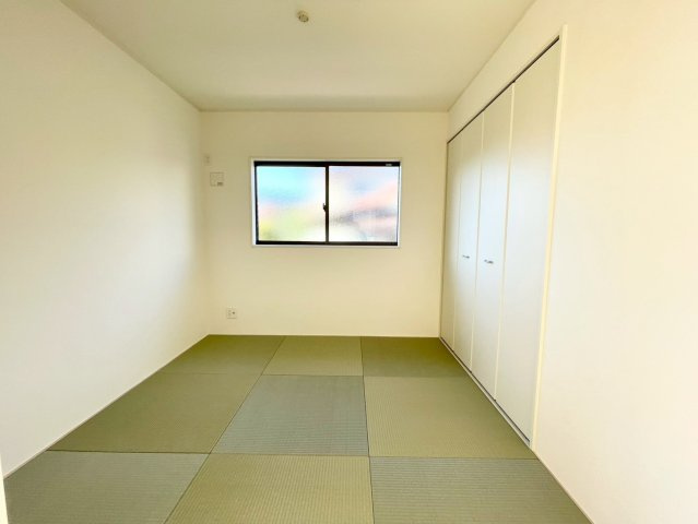 上田市大屋第３の和室|和室はリビングに隣接しているのでお子様のお昼寝や客間として最適です♪