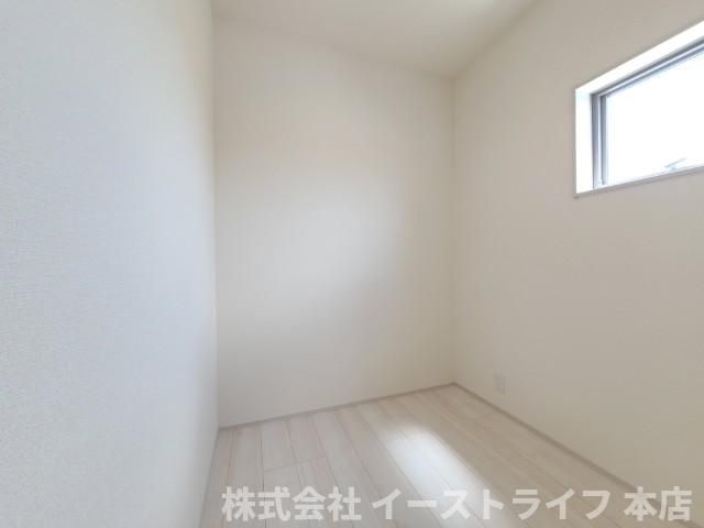 【新築戸建】　いわき市勿来町関田西2丁目1期　全2棟　長期優良住宅の収納|同社施工写真　2号棟の2階にはライフスタイルに合わせて様々な使い方ができるストレージルームがついています