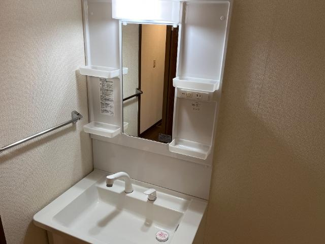 ローズガーデンの洗面所|洗面