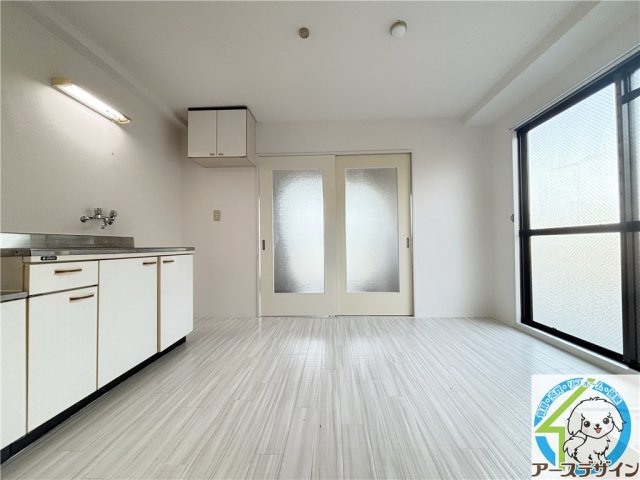 神戸市西区長畑町の賃貸マンションの居間・リビング