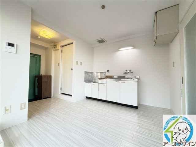 神戸市西区長畑町の賃貸マンションの居間・リビング