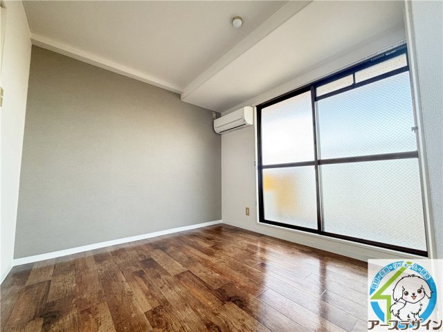 神戸市西区長畑町の賃貸マンションの洋室