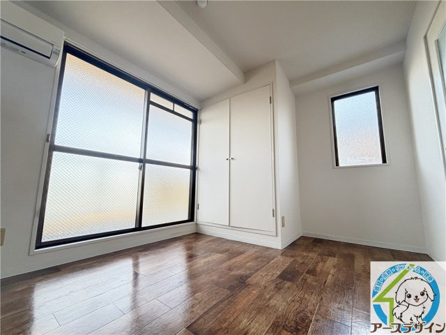 神戸市西区長畑町の賃貸マンションの洋室