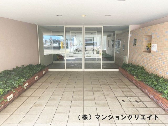 信開ドヌール松本のエントランス
