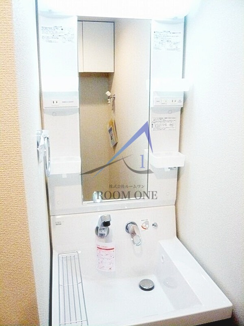 b’CASAライアンヒルズ十条仲原の洗面所|洗面台です。