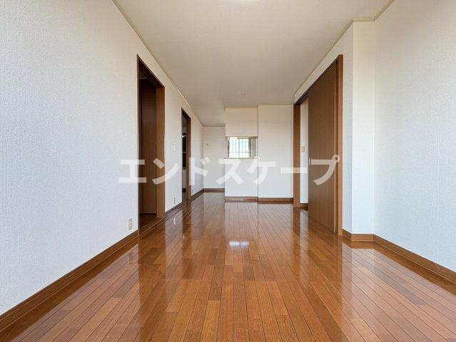 コスモハイムII Bの居間・リビング|高崎、前橋のお部屋探しはエンドスケープまで！お客様の理想お聞かせ下さい♪