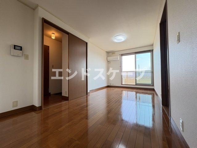 コスモハイムII Bの居間・リビング|高崎、前橋のお部屋探しはエンドスケープまで！お客様の理想お聞かせ下さい♪