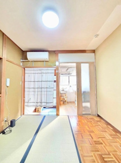 【居間・リビング】 | 西加賀屋２丁目　中古戸建 | 令和６年２月リフォーム歴ありますよ！資料請求だけでもお気軽にお問い合わせください！