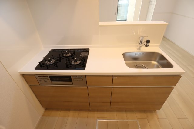 アルティザン九条のキッチン