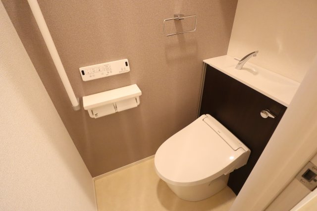 アルティザン九条のトイレ