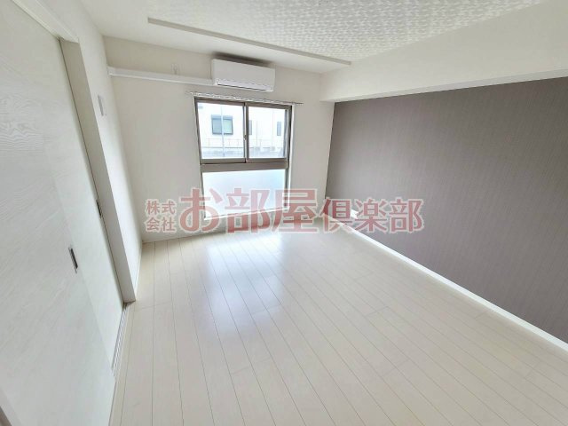 ベルオロール大善寺の居間・リビング|使いやすいリビングです