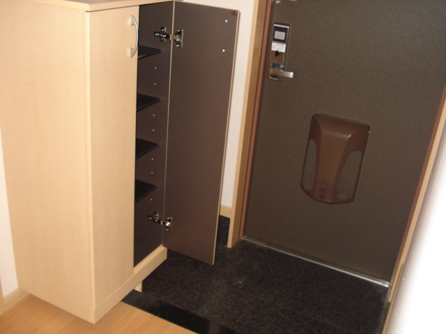 エバーハイツの玄関|玄関（イメージ）