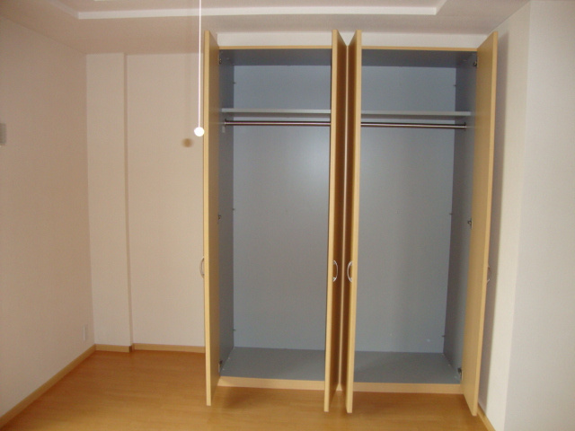 エバーハイツの収納|収納（イメージ）