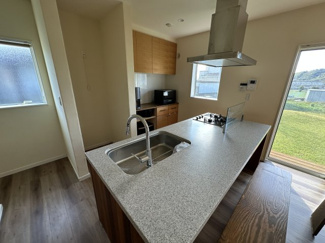 【キッチン】 | 【北杜市須玉町藤田】主要施設などが近くにある築浅の物件