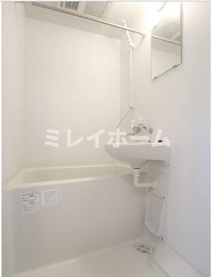 プラティーク南蒲田の浴室