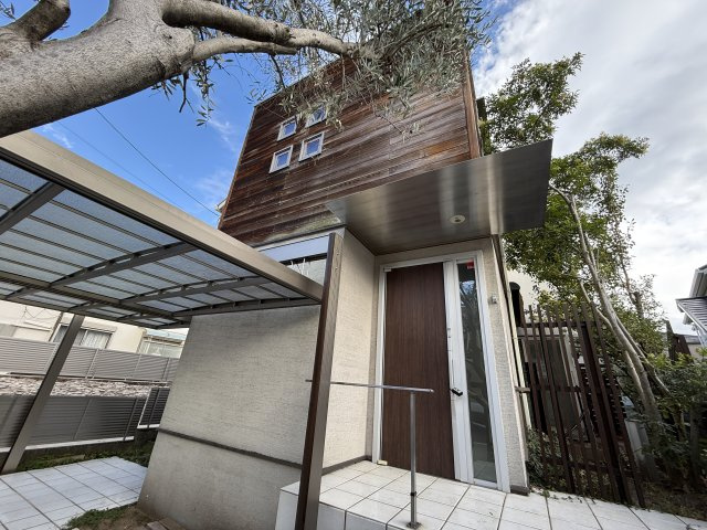 吹田市千里山西５丁目４５－９戸建