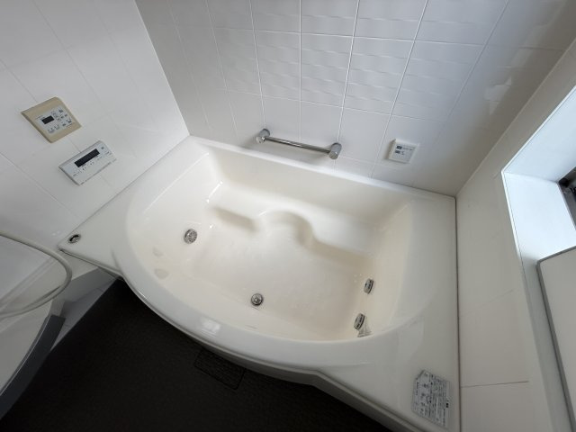 吹田市千里山西５丁目４５－９戸建の浴室