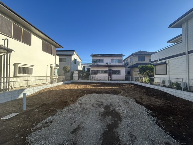 上尾市小泉6番　ハートフルタウンA